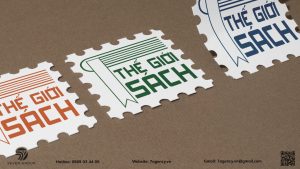 Tem của thương hiệu Thế Giới Sách thiết kế theo phong cách cổ điển.